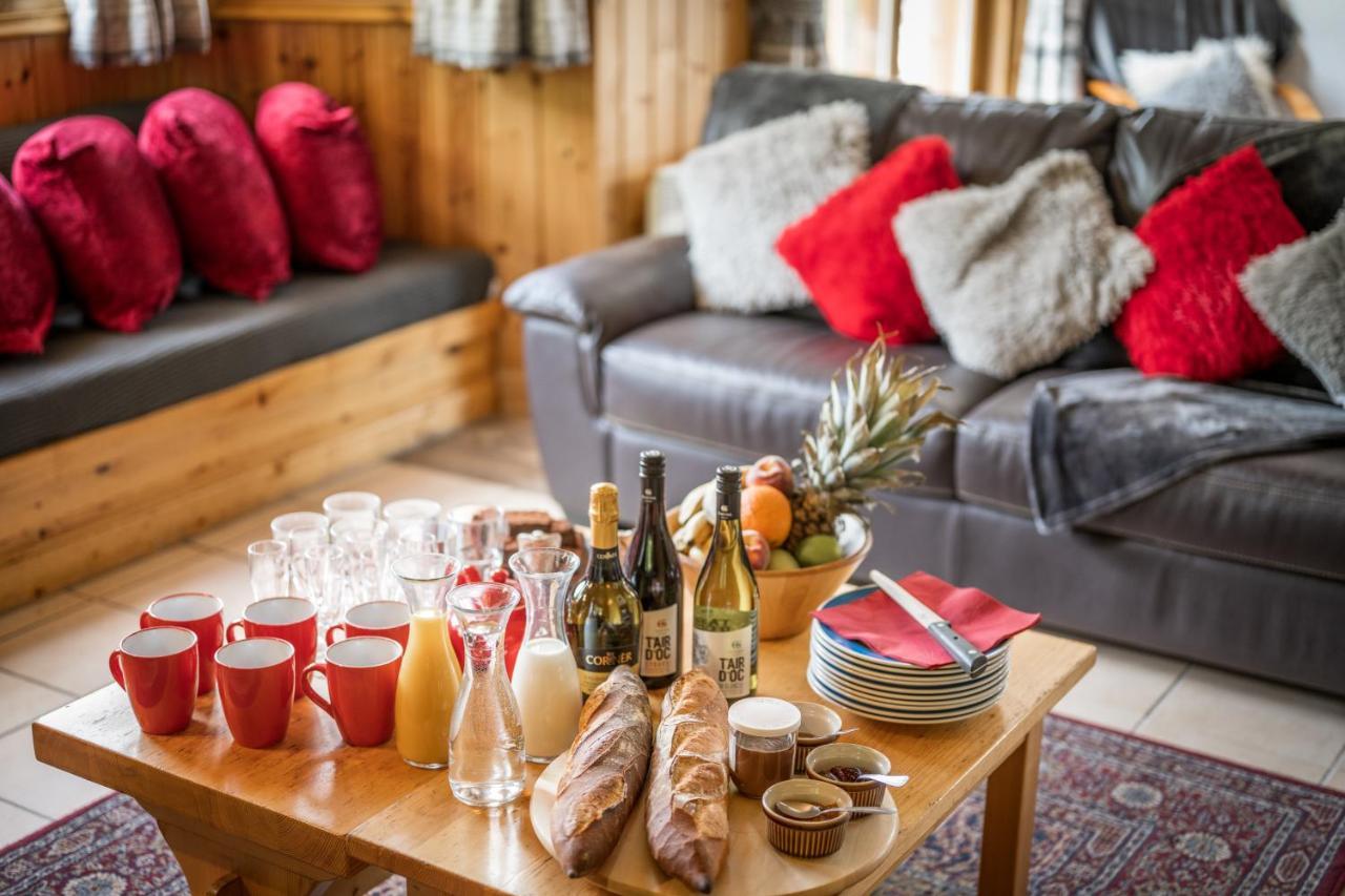 Chalet Himalaya , 10 Person Chalet With 5 Ensuite Bedrooms And Outdoor Jacuzzi In Meribel Centre 외부 사진